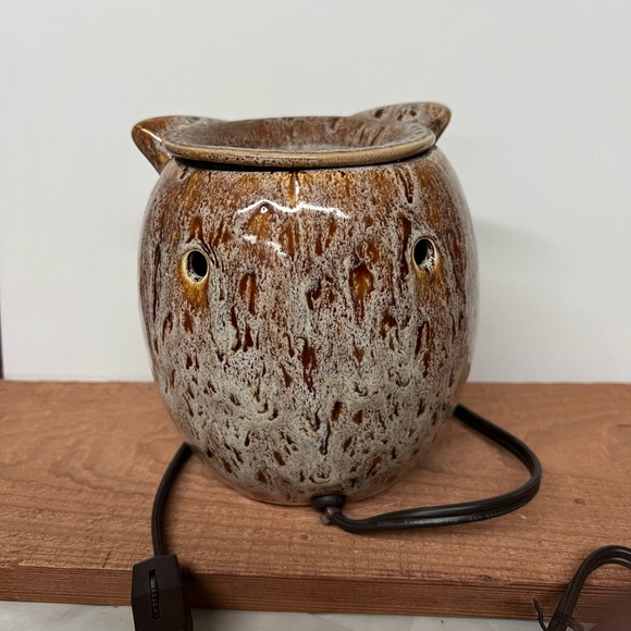 Ceramic Owl Plugin Tart Warmers - Picture 4 of 12